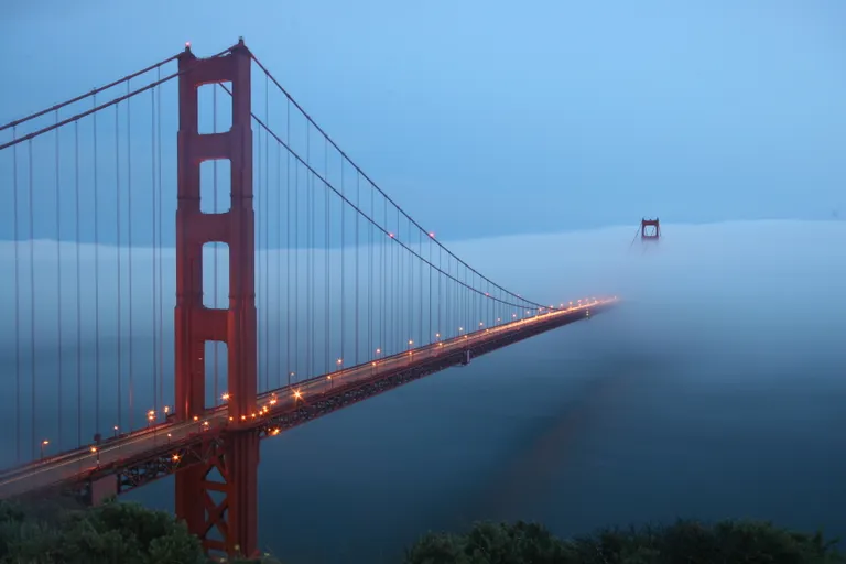 Golden Gate Bridge: San Francisco