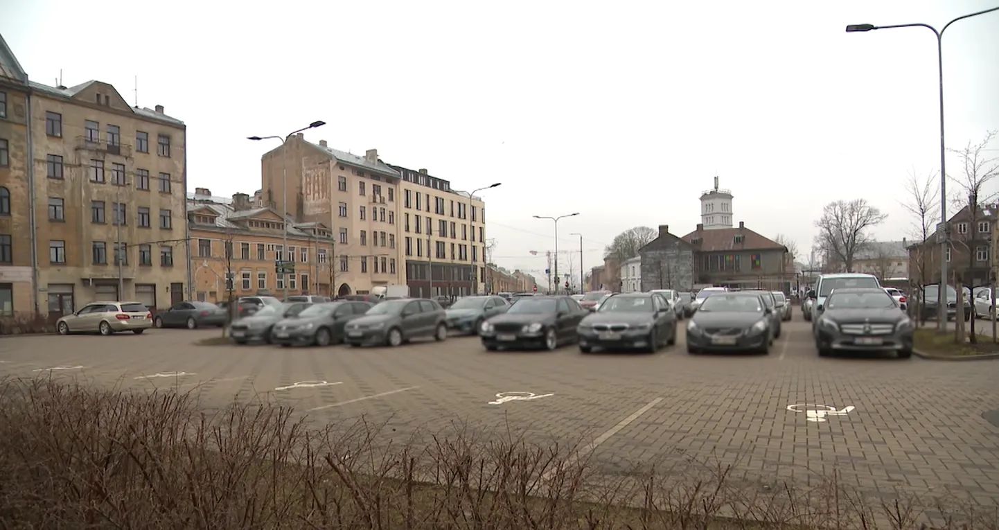 Парковка в Риге