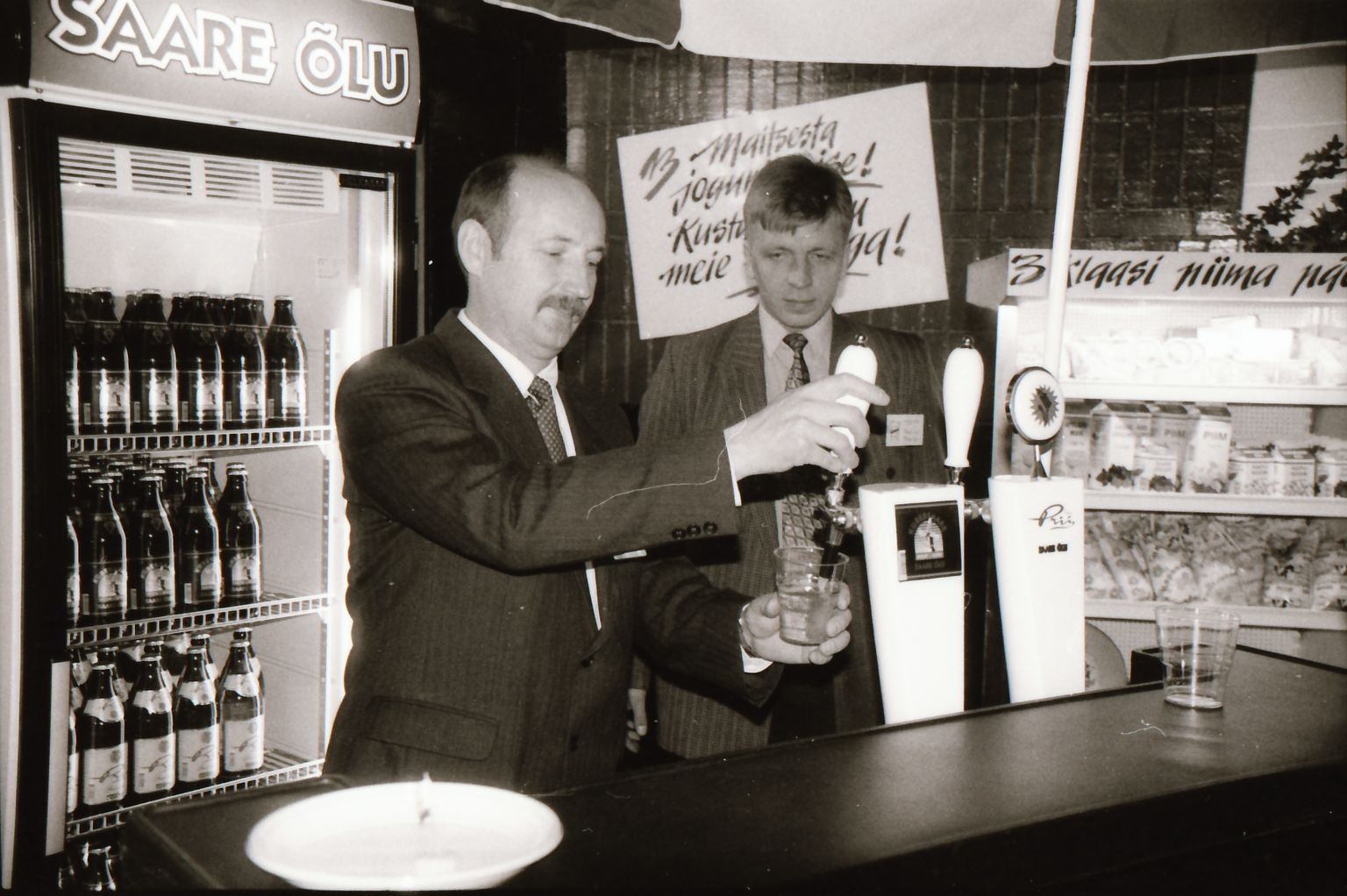 Saare õlle toodangu degusteerimine 1997. aastal.
