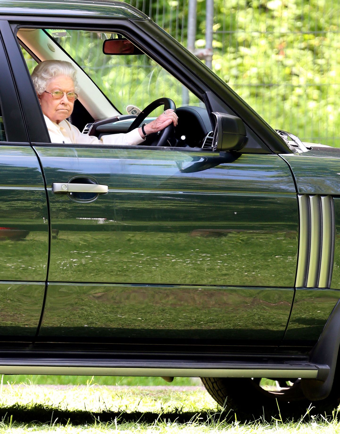 Elizabeth II oma Land Roveri roolis mõned aastad tagasi