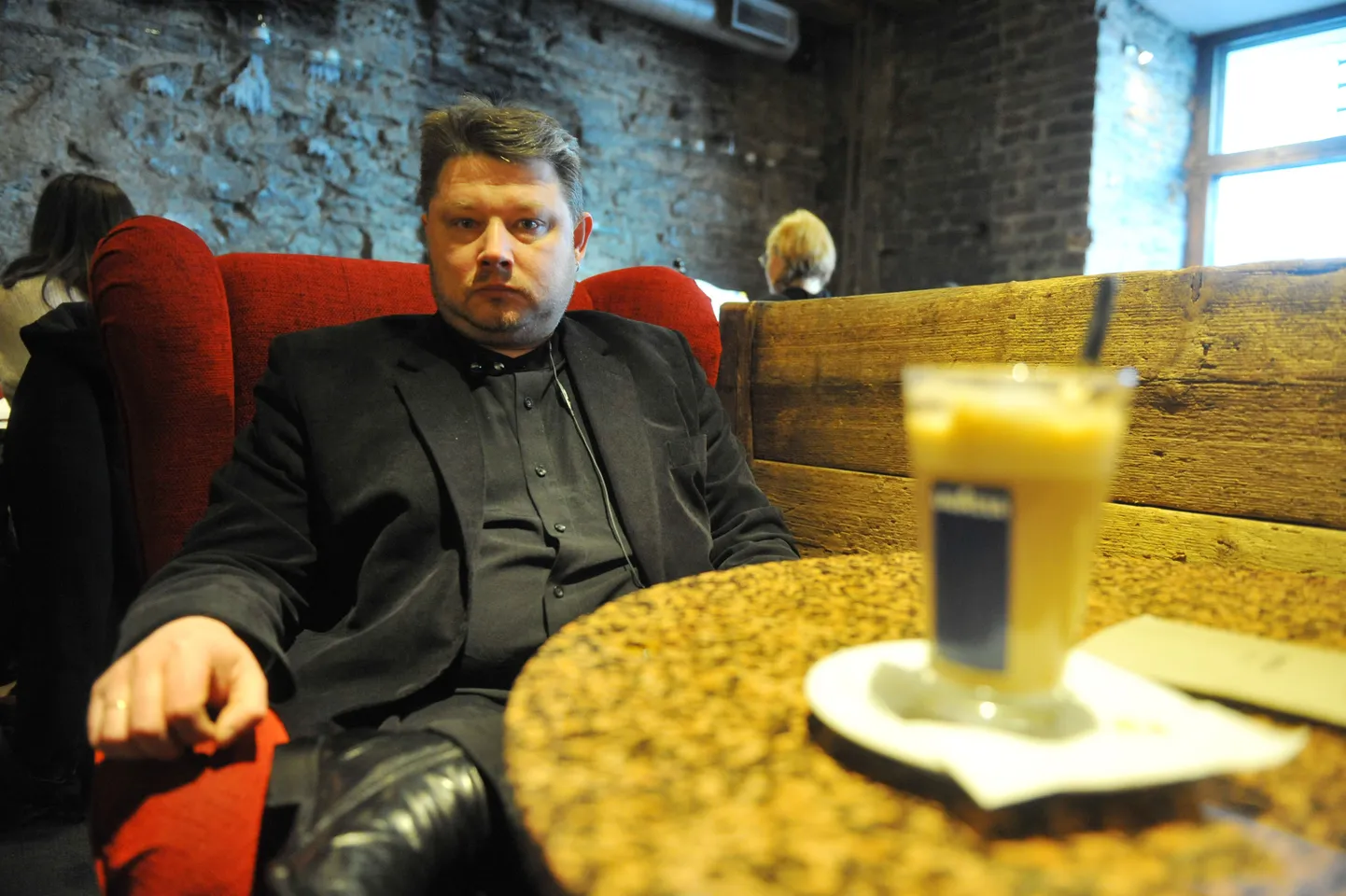 Kirjanik Indrek Hargla.