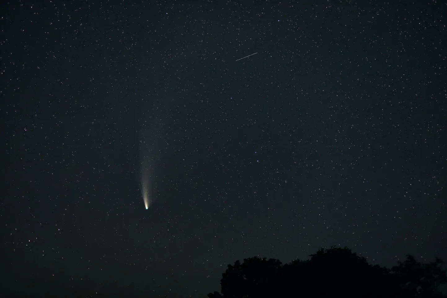 Meteors. Ilustratīvs attēls