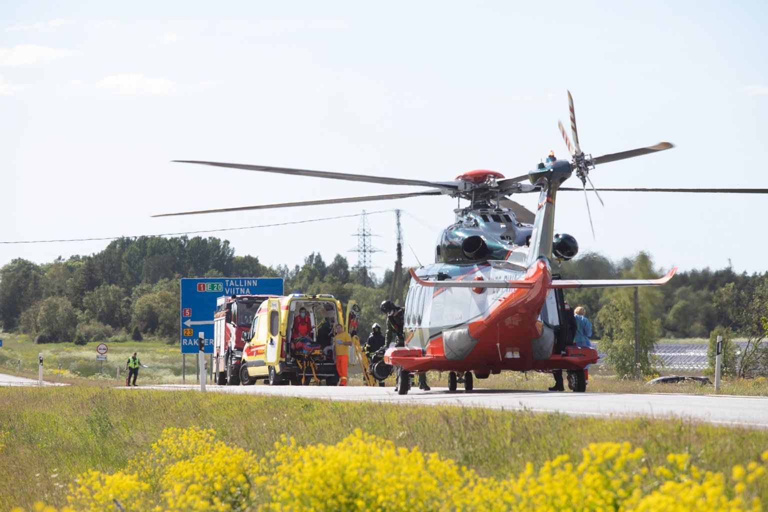 Hoolimata sellest, et liiklusõnnetusse sattunud mees viidi kiiresti haiglasse helikopteriga, ei õnnestunud meedikutel tema elu päästa.