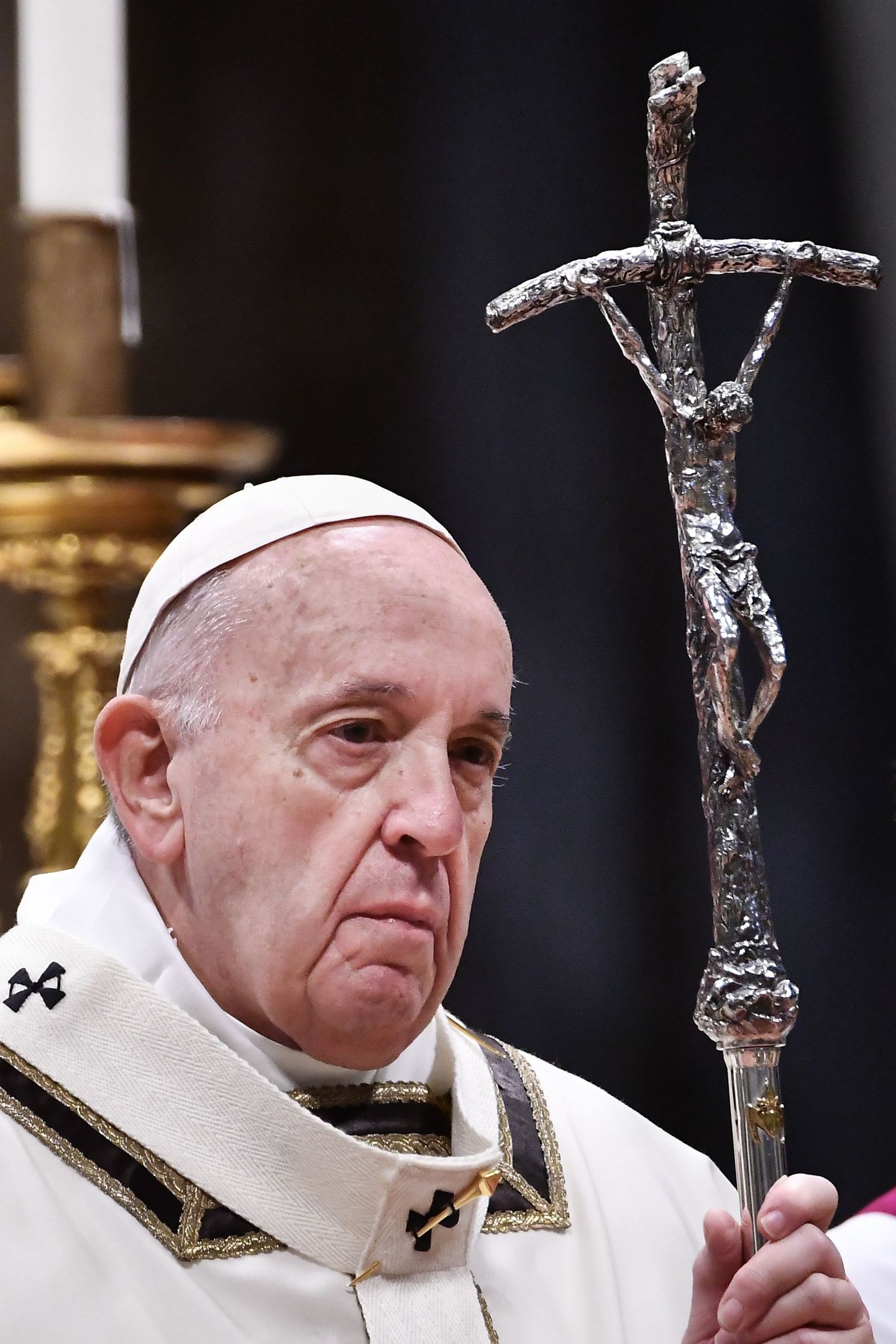 Paavst Franciscus esmaspäeval Vatikanis Puha Peetruse väljakul kolmekuningapäeva jutlust pidamas.