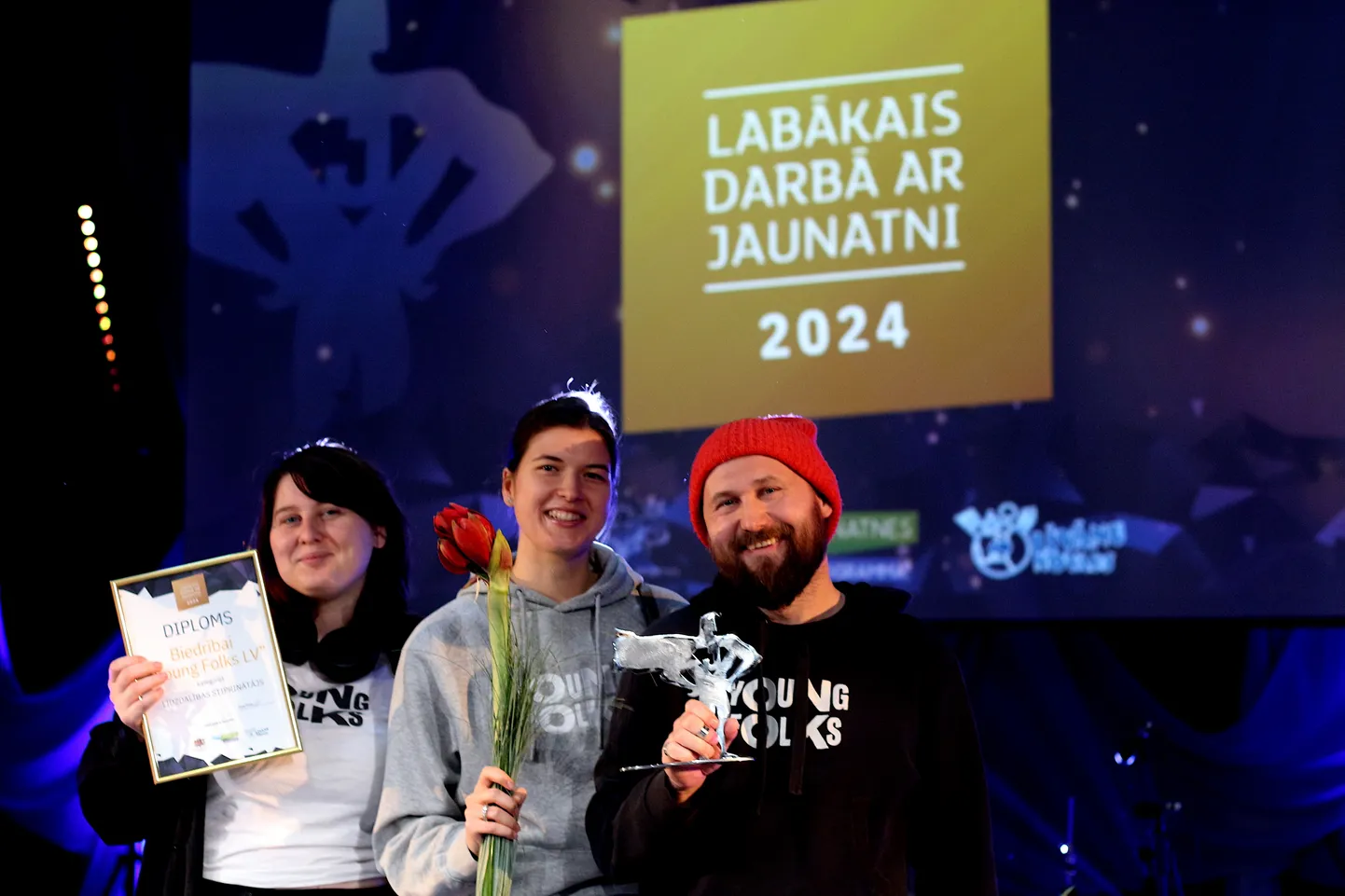 Представители организации Young Folks на церемонии
