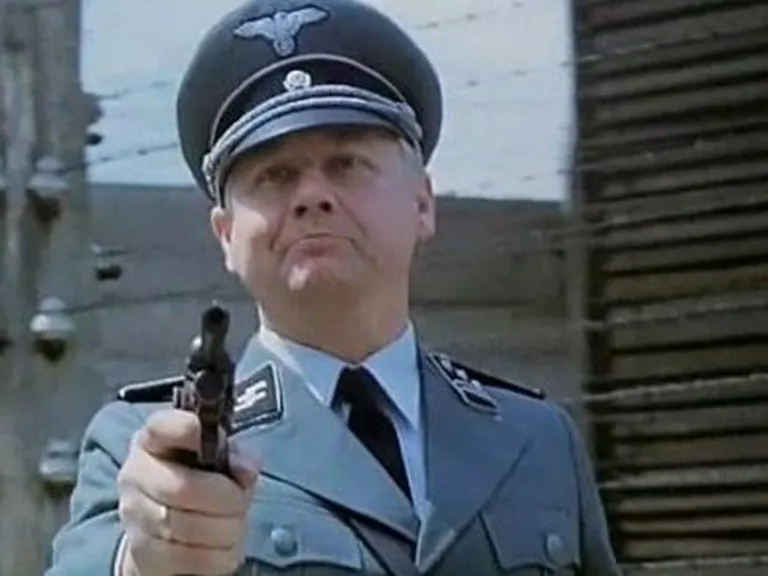 Oleg Tabakov SS-Brigadirführer Walther Schellenbergi rollis