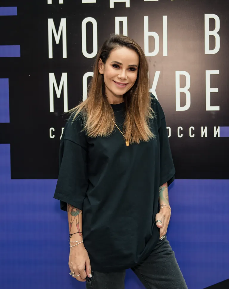 Айза Анохина