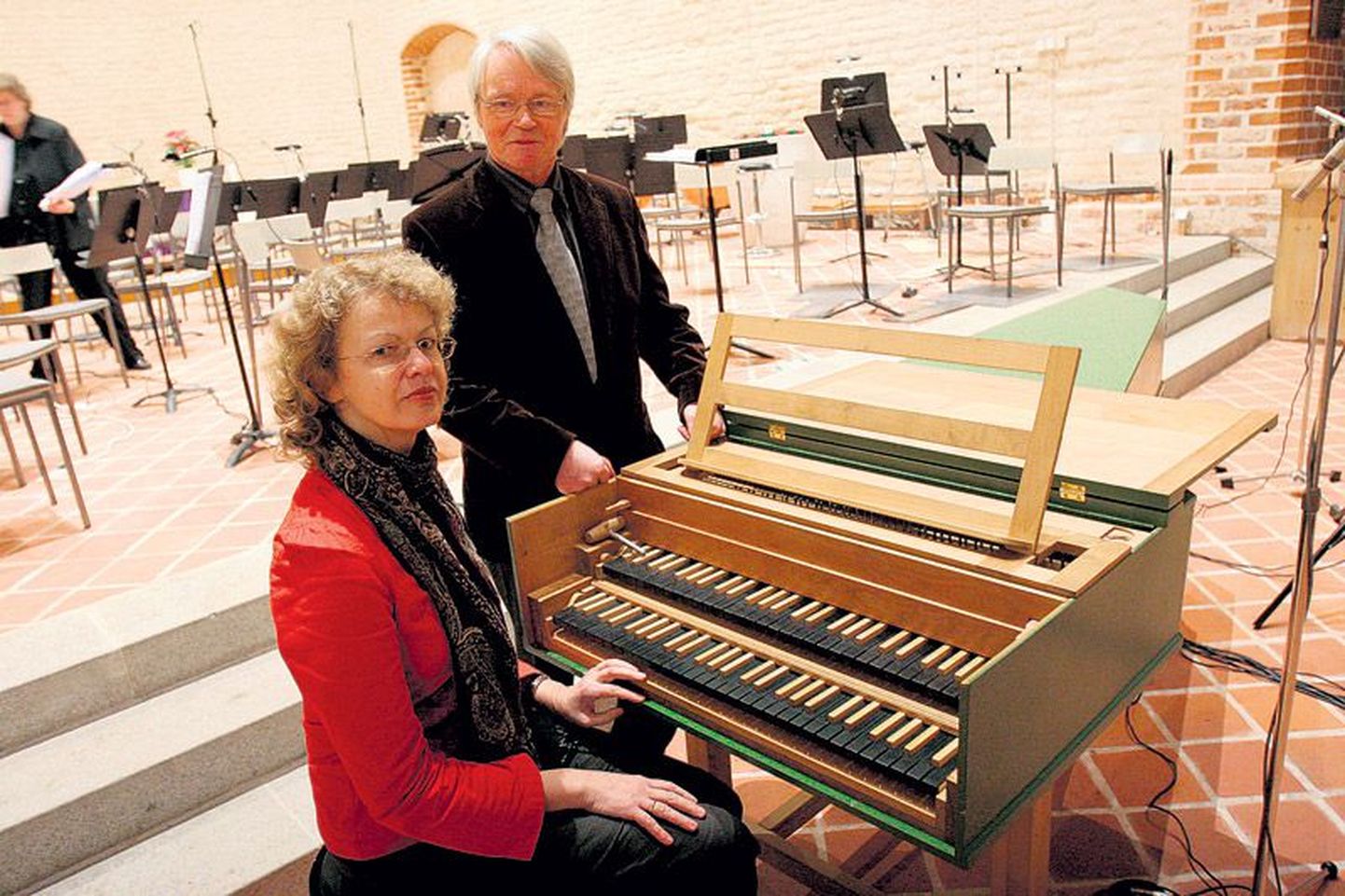 Helilooja Alo Põldmäe ja klavessinist Imbi Tarumi viis Jaani kirikus kokku «Elleri kooli rondo».