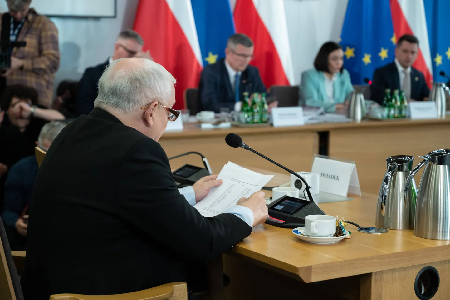 Poola endine peaminister Jarosław Kaczyński andmas 15. märtsil parlamendikomisjonile tunnistusi nuhkvara Pegasus kohta.