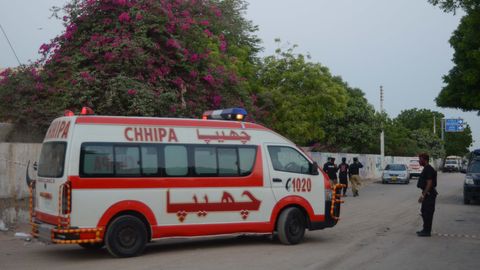 Pakistanis paiskus buss mägiteel kuristikku, surma sai 22 inimest