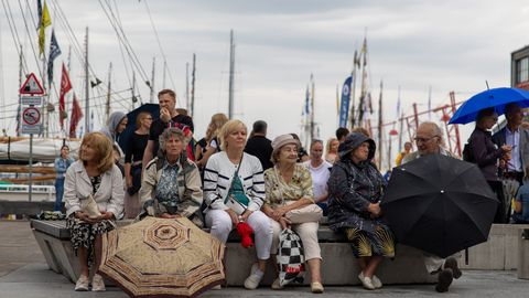 ВИДЕО И ФОТО ⟩ Под дождем, но не в обиде: жители Таллинна делятся впечатлениями о морском фестивале