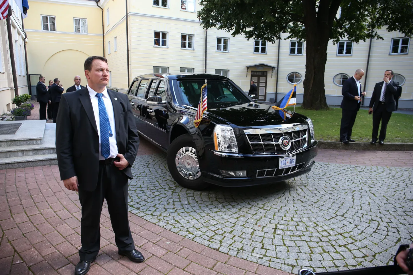 President Barack Obama auto Stenbocki maja hoovis.