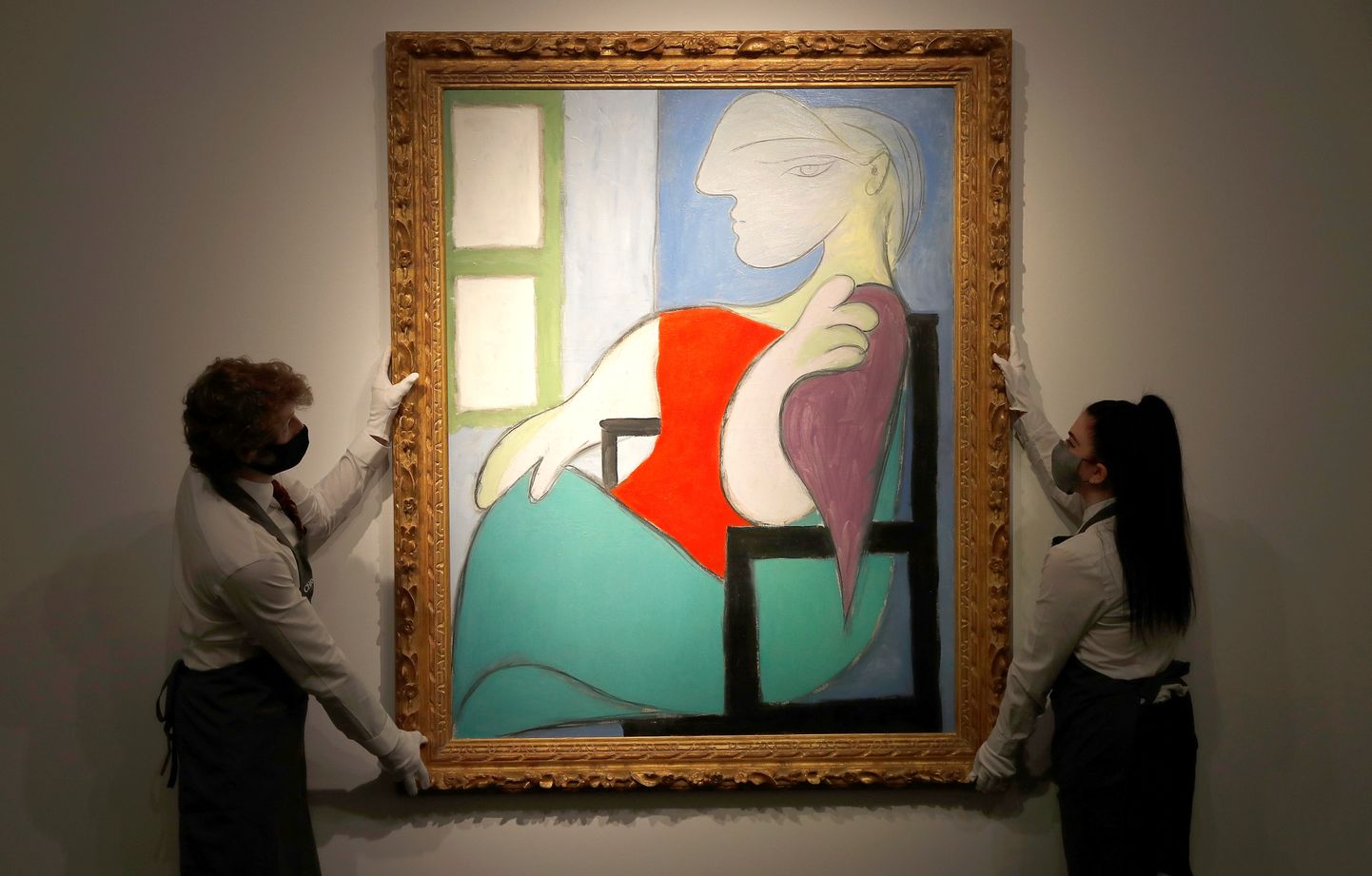 Pikaso eļļas glezna "Sieviete, kas sēž pie loga".