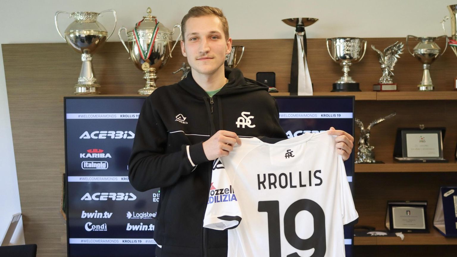 Latvijas futbolists Raimonds Krollis