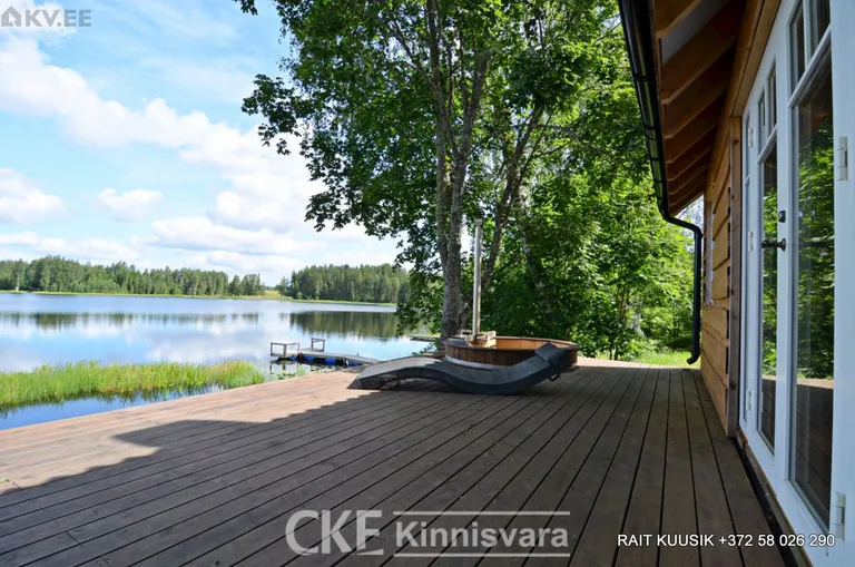 Suvila Võrumaal Lauga järve kaldal. Foto: