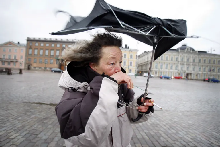 Vihm ja tugev tuul Helsingis