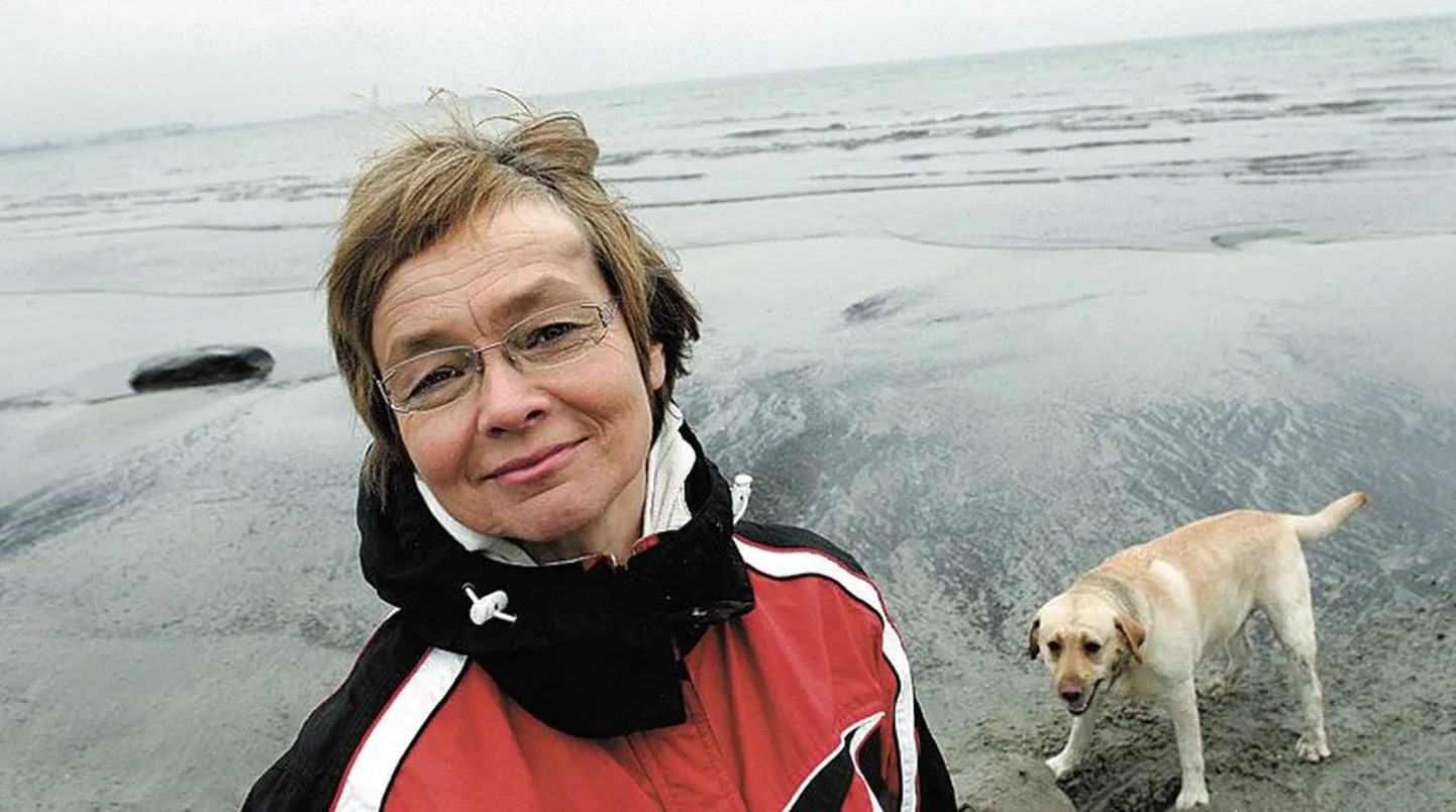 Eve Viilup ei häbene tunnistada, et pärast laste suurekskasvamist on koer Morris neile abikaasaga lapse eest.