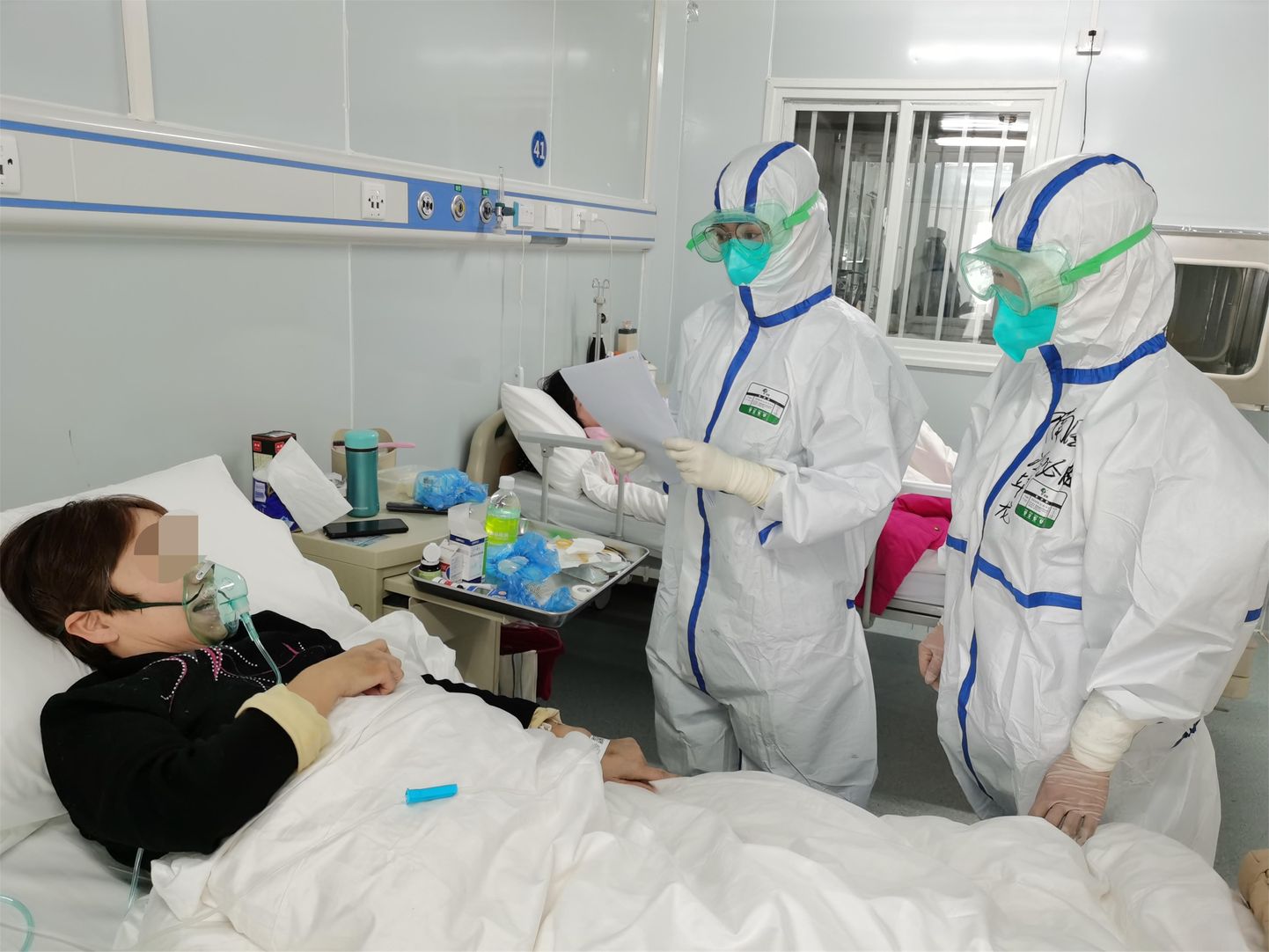 Wuhani haigla patsientide hulgas läbi viidud uuringust on selgunud haiguse tüüpiline kulg ja juba ka mõned ebatüüpilised sümptomid.