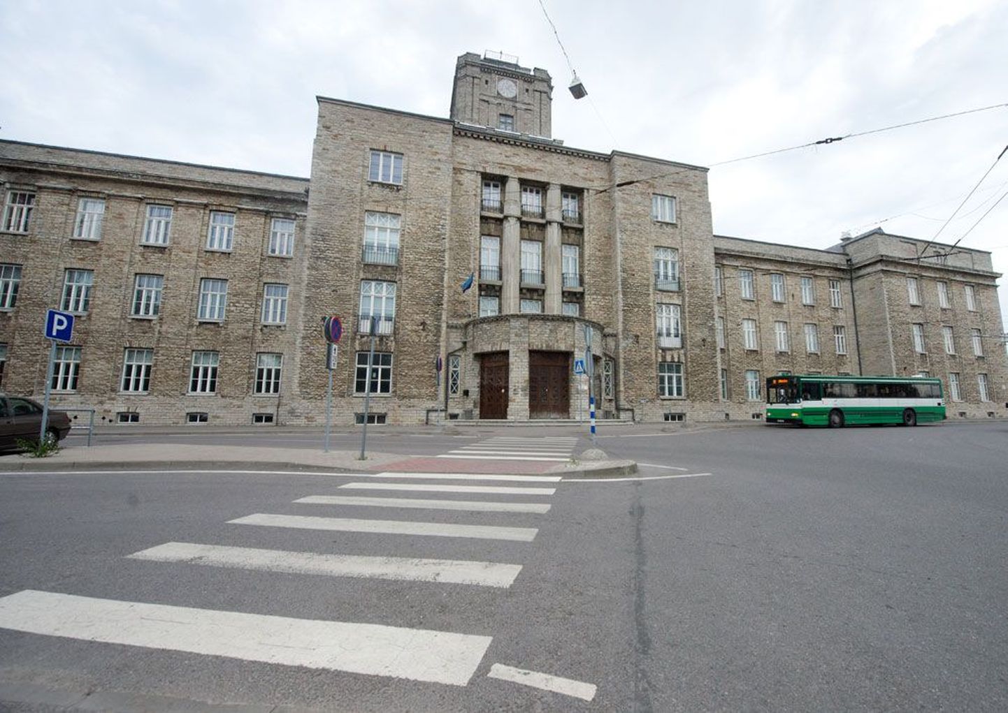 В учебном здании, расположенном в таллииннском районе Копли, Эстонская морская академия, вероятно, с осени 2014 года уже работать не будет.