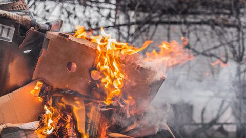 Degot atkritumiem, Augšdaugavas novadā cietis cilvēks