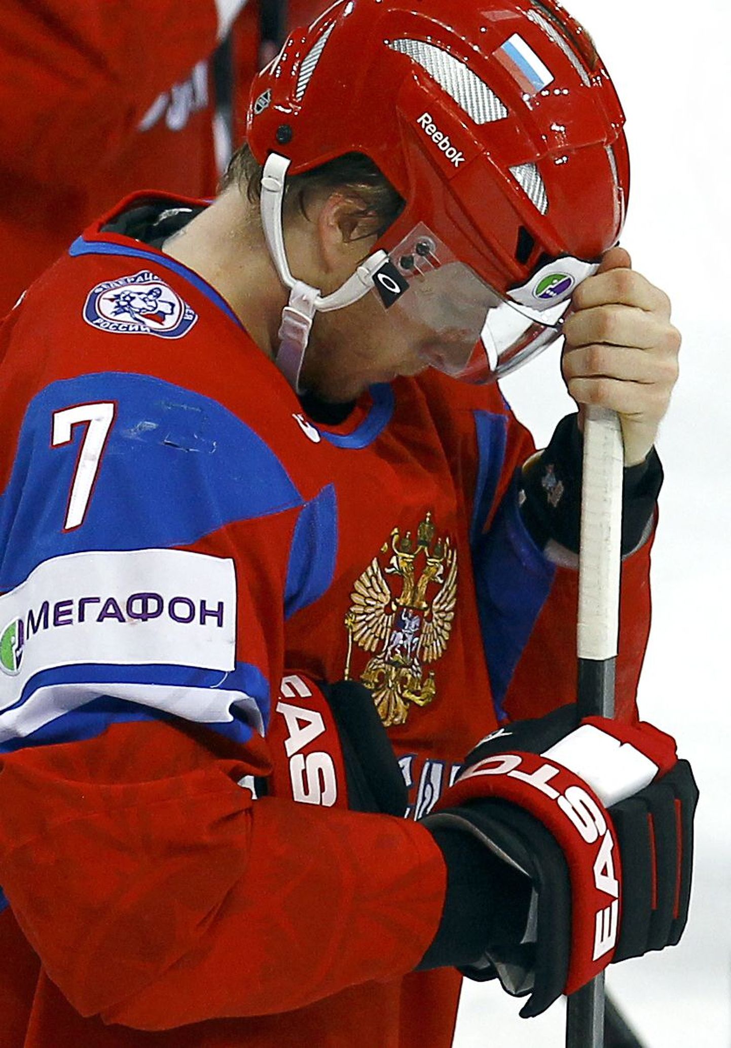 Антон Белов после разгромного поражения от сборной США на недавнем чемпионате мира по хоккею.