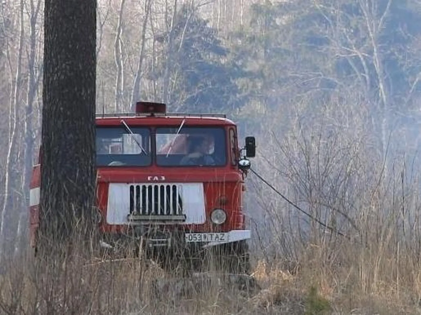 Viljandi vald andis sümboolse tasu eest ära kaks tuletõrjeautot. Mittetulundusühingutele läinud autod saavad nüüd uue hingamise.