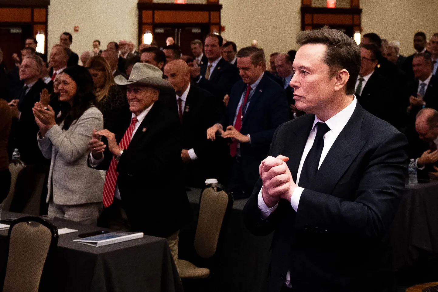 Sotsiaalmeediaplatvormi X, Tesla ja SpaceXi omanik Elon Musk kuulas kolmapäeval presidendiks valitud Donald Trumpi kõnet pealinnas Washingtonis kohtumisel esindajatekoja liikmetega.