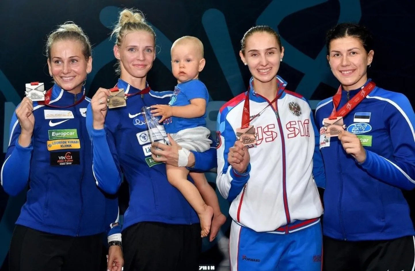 Pildimeenutus mulluse EMi poodiumilt Novi Sadis: Kristina Kuusk (vasakult), Katrina Lehis, Violetta Kolobova ja Julia Beljajeva.