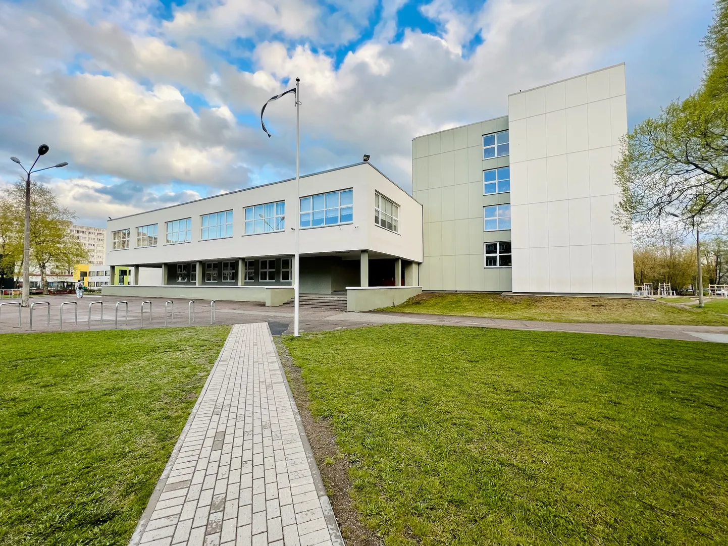 Narva Soldino gümnaasiumi hoone.