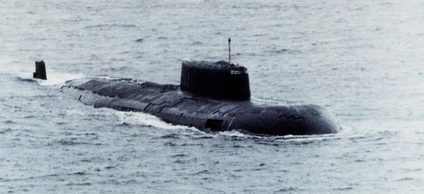 Murmanski dokis süttis lammutamisel olev Venemaa tuumaallveelaev