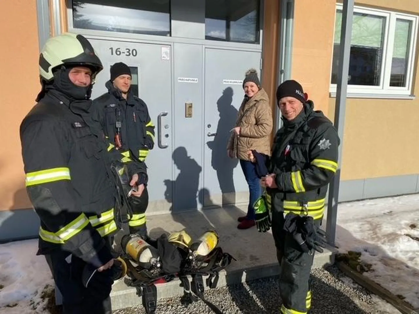 Keldrist väljas, said mehed hetkeks puhata.