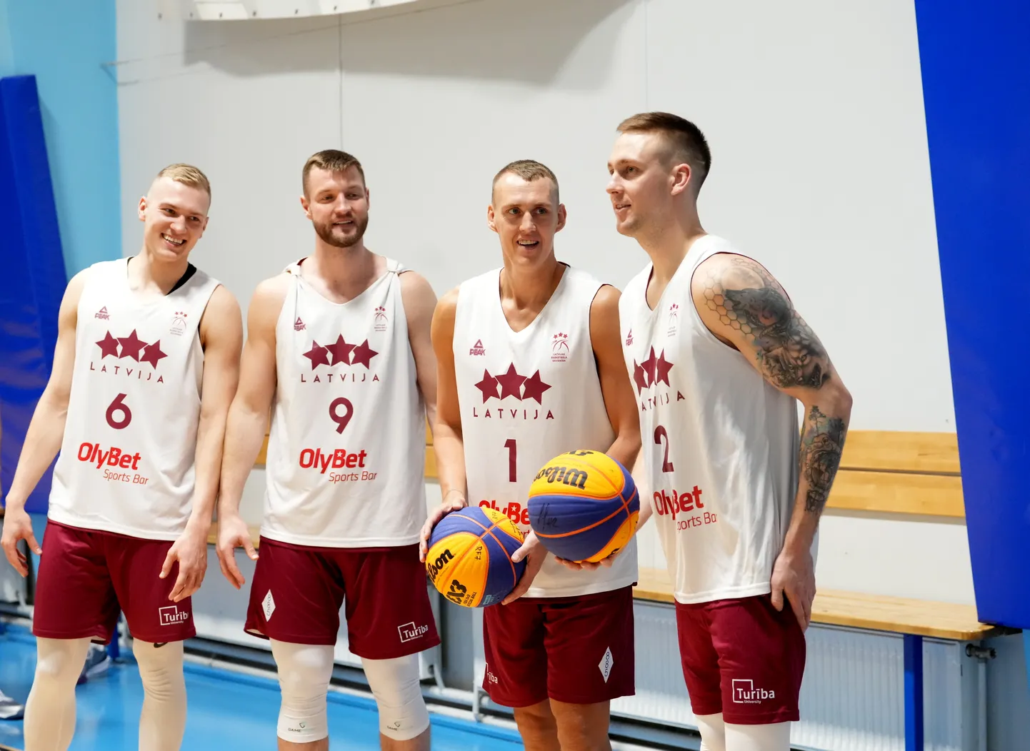 Latvijas vīriešu 3x3 basketbola izlases spēlētāji -  Francis Lācis (no kreisās), Zigmārs Raimo, Nauris Miezis un Kārlis Lasmanis piedalās Latvijas vīriešu 3x3 basketbola izlases atklātajā treniņā Biznesa augstskolā "Turība".