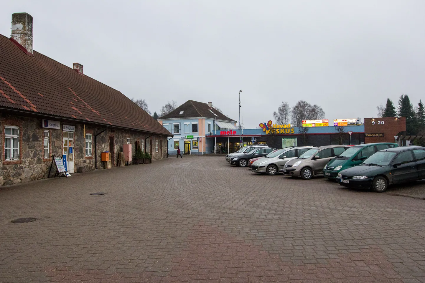 Tõrva keskväljak