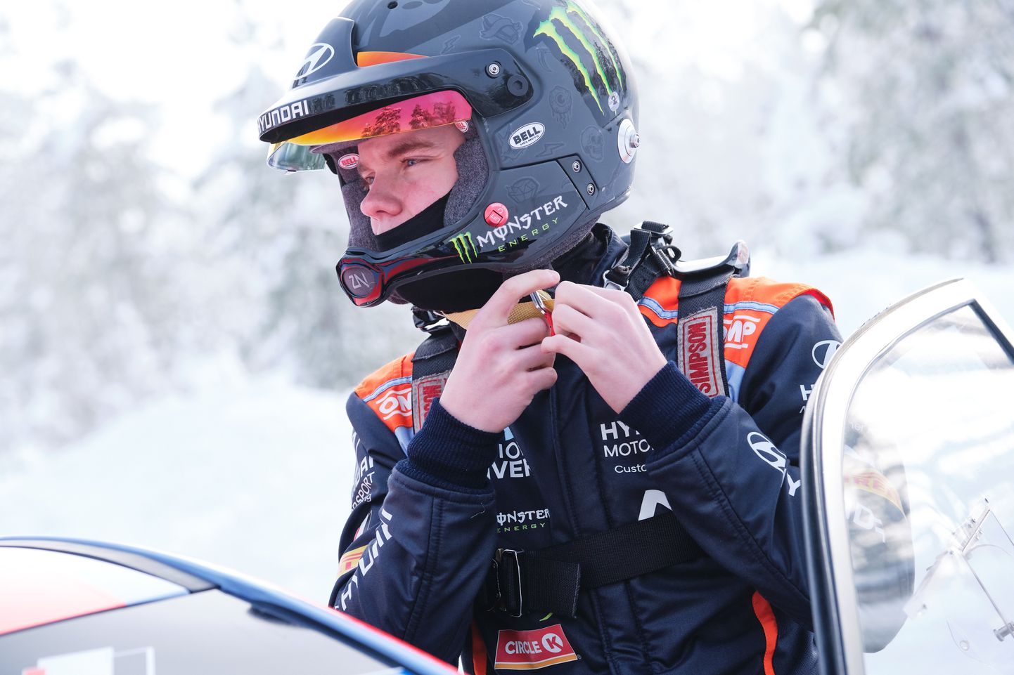 Oliver Solberg tegi oma WRC-debüüdi tänavu Lapimaa MM-etapil. Nüüd on tal võimalus kihutada ka kruusal.