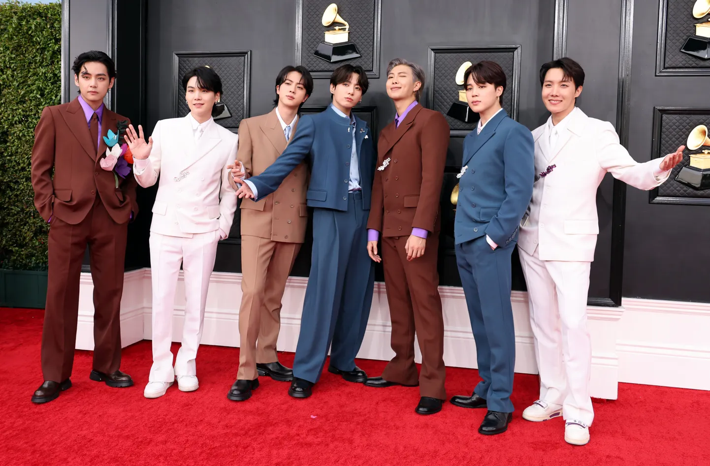 BTS aprillis 2022 Grammy auhinnagalal.