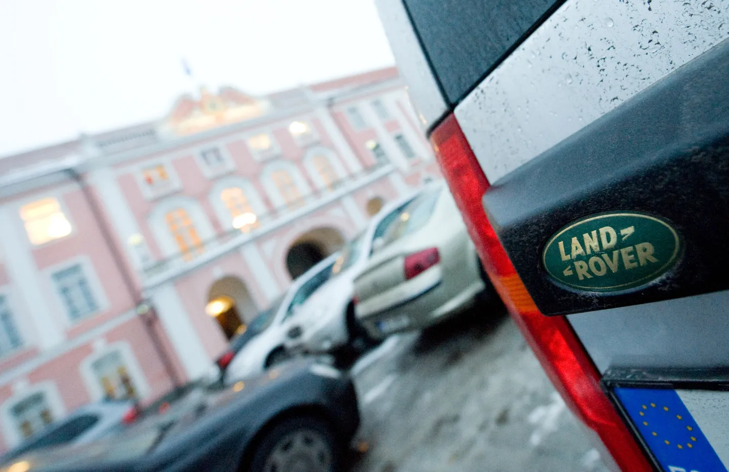 Osa riigikogulasi kasutab kuluhüvitisi autode liisimiseks.