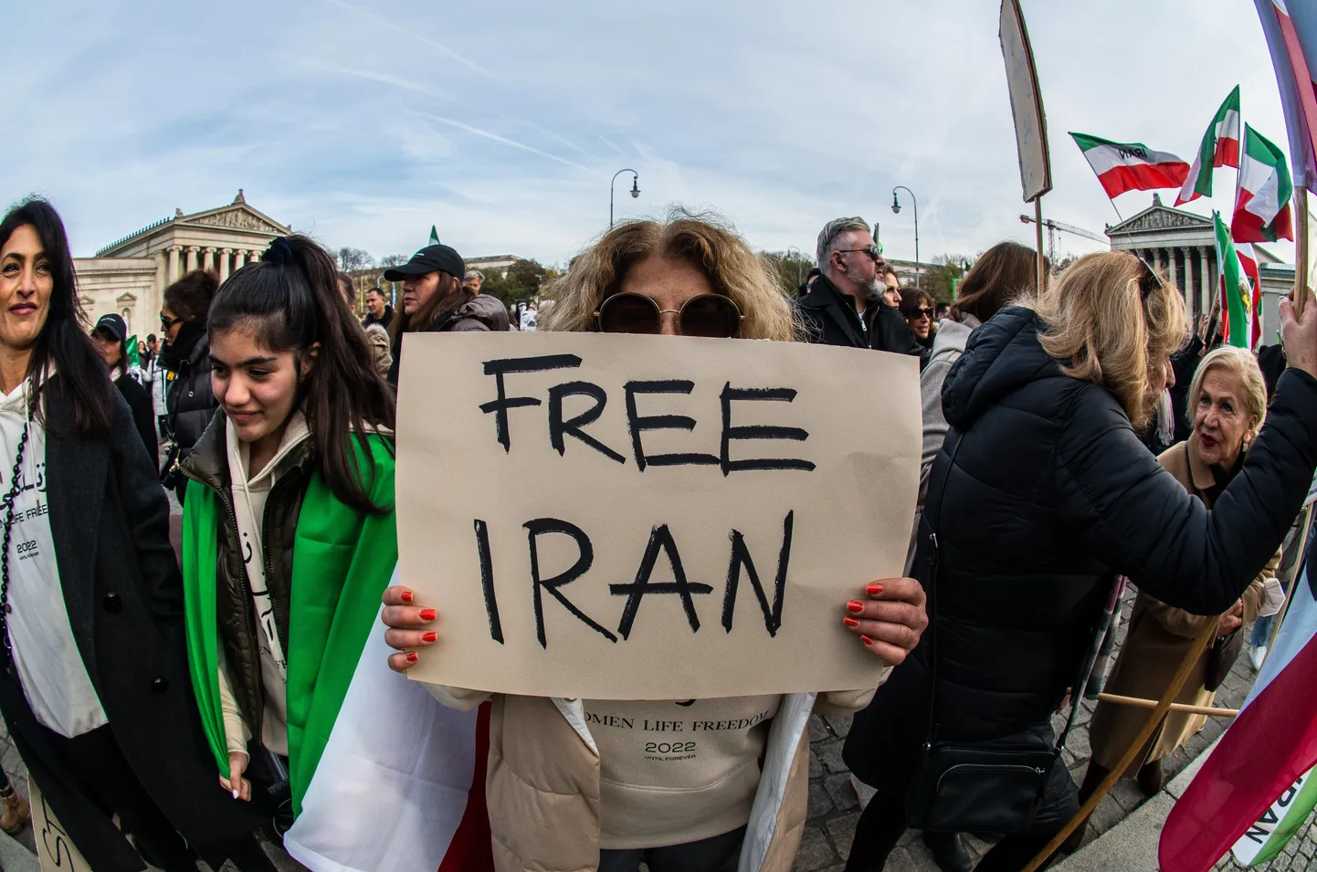 Iraanlaste protestiüritus Münchenis. Foto on illustratiivne.