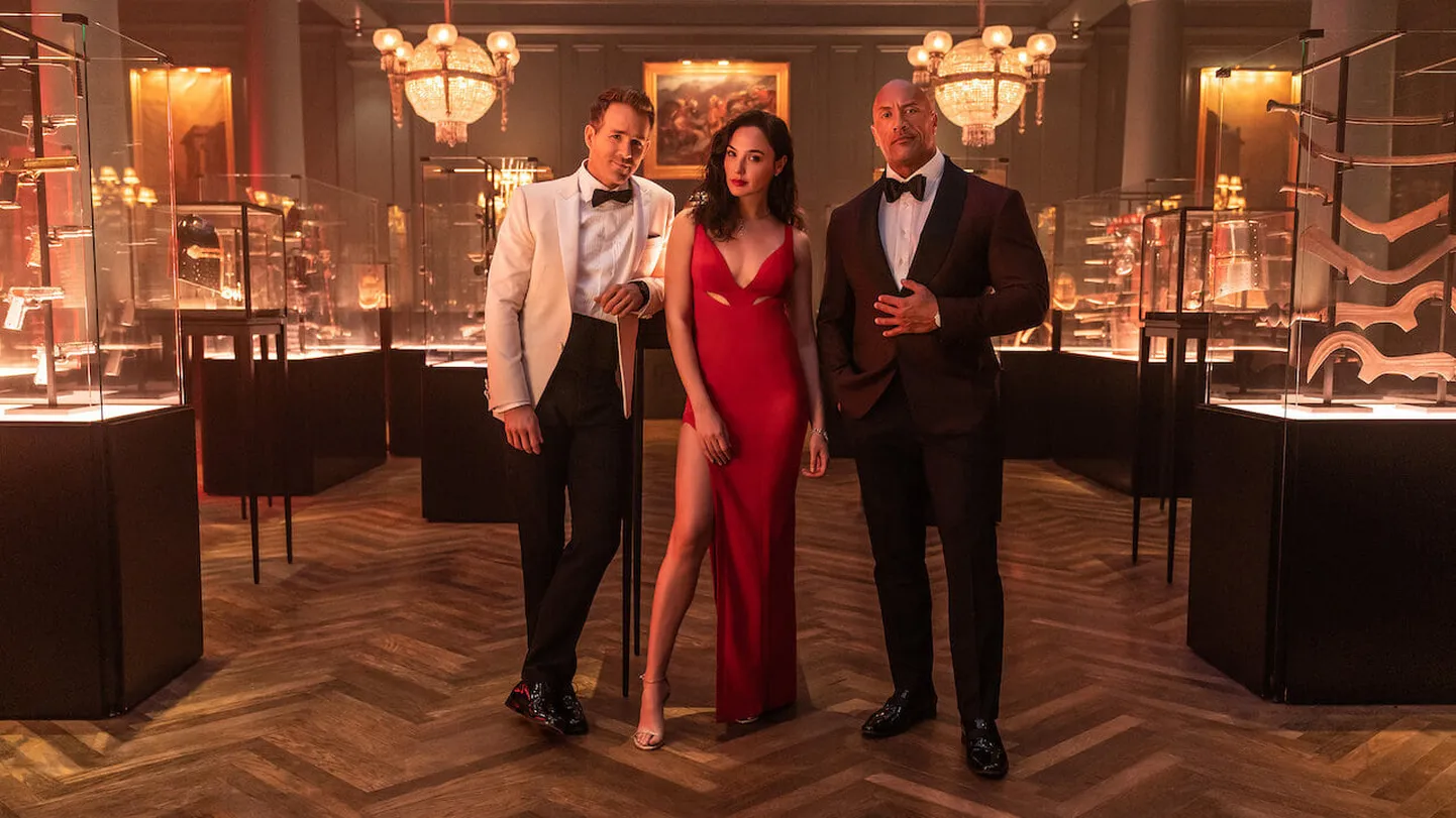 Ryan Reynolds, Gal Gadot ja Dwayne Johnson Netflixi filmis «Red Notice»