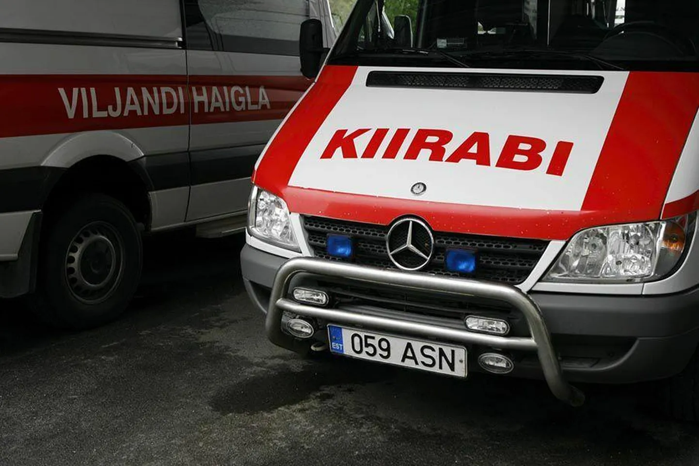 Kiirabi toimetas mopeedautoga teelt välja sõitnud mehe haiglasse. Foto on illustratiivne.