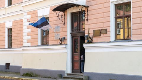 Ümberotsustajad koputavad täiskasvanute gümnaasiumi uksele