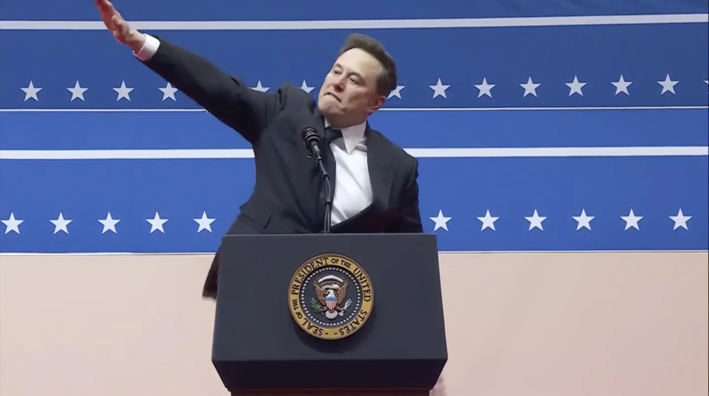 Tõstetud käega Elon Musk eelmisel nädalal Washingtonis Donald Trumpi ametisse nimetamise pidustuste ajal.