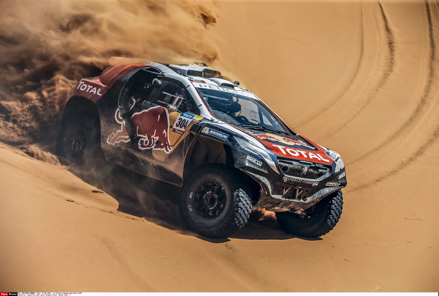 Sebastien Loeb testis Dakari võistlusautot esmakordselt juunis Marokos viibides.