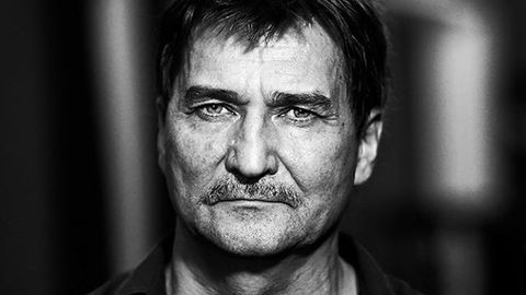 Умер театральный режиссер Юрий Бутусов, он ставил «Гоголь. Портрет» в Риге