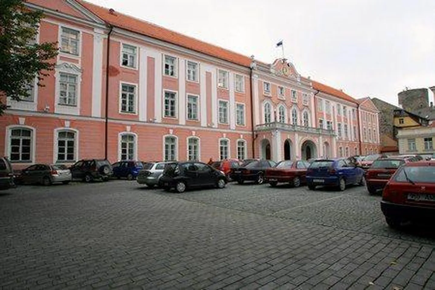Toompea loss