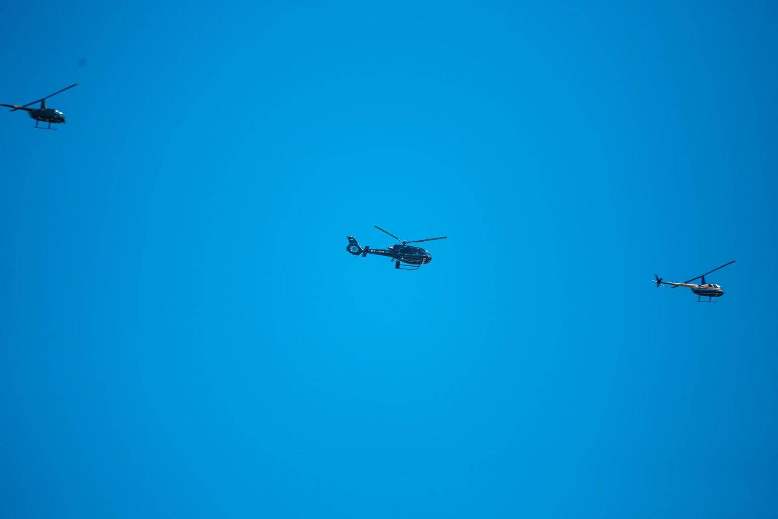 Helikopter taevas. Foto on illustratiivne.