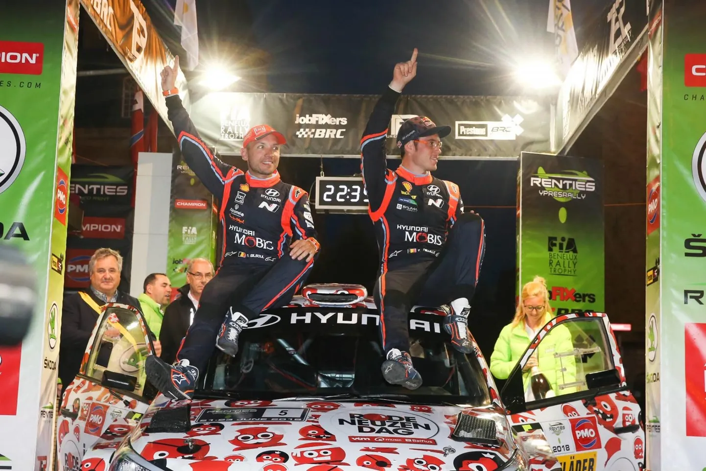 Mullu olid Ieperi rallil parimad Thierry Neuville (paremal) ja Nicolas Gilsoul.