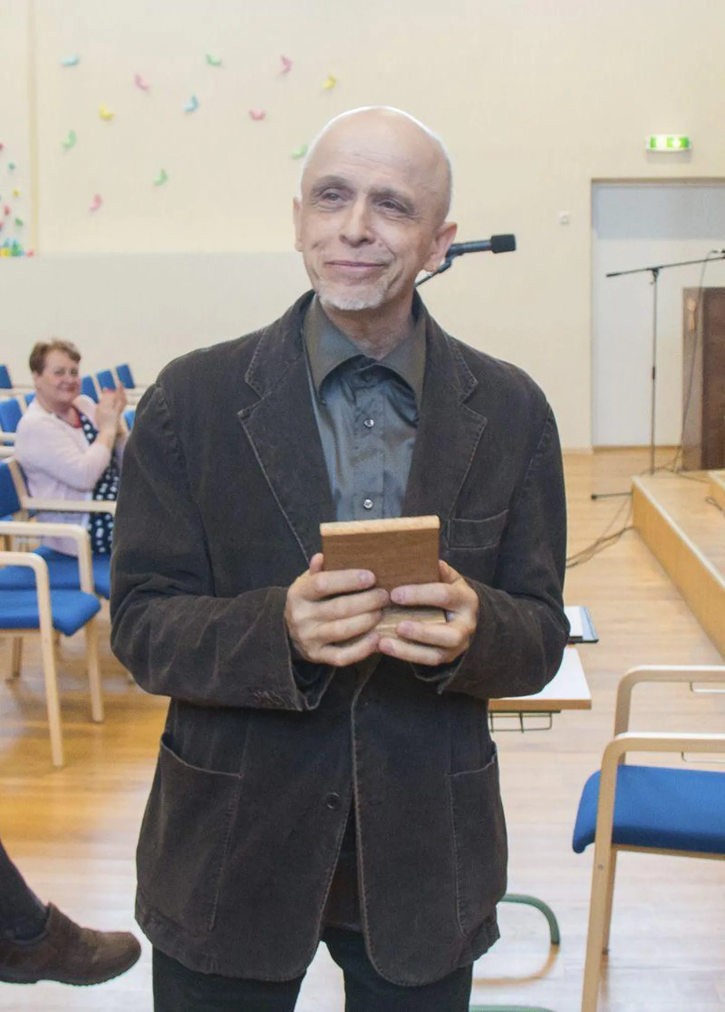 Mihkel Mutt – tamm ja kirjanik.
