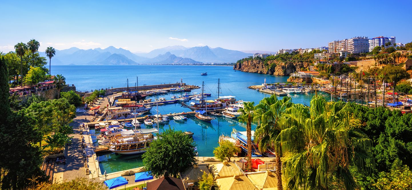 Türgi kuurortlinn Antalya, mis on Venemaa turistide seas ülipopulaarne.
