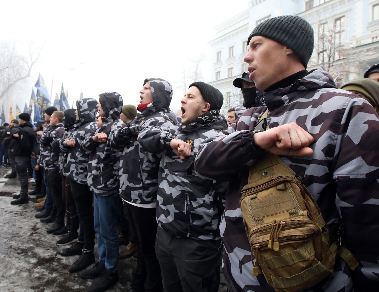 Endise Aasovi vabatahtlike pataljoni, praeguse Ukraina Rahvuskorpuse liikmete meeleavaldus eile Kiievis.