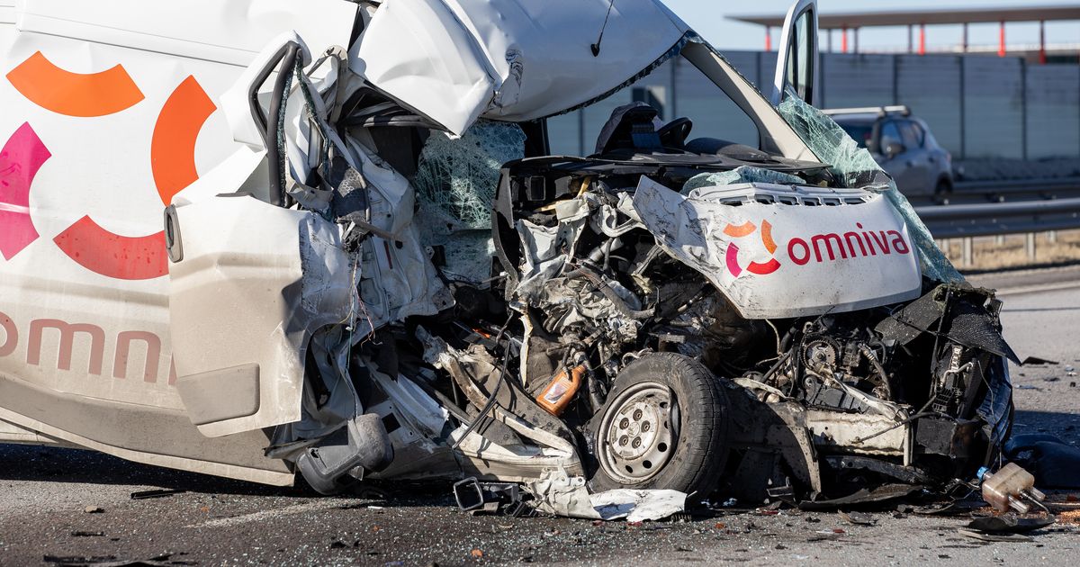 FOTOD ⟩ Rae külas juhtus avarii, kannatanu viidi haiglasse FOTOD ⟩ Rae külas juhtus avarii, kannatanu viidi haiglasse